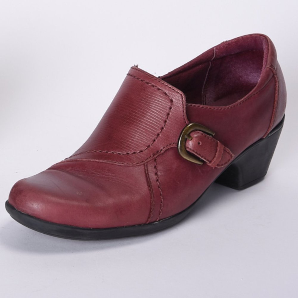Clarks Bendables, Round Toe, Leather Buckle Bootie, Size 8